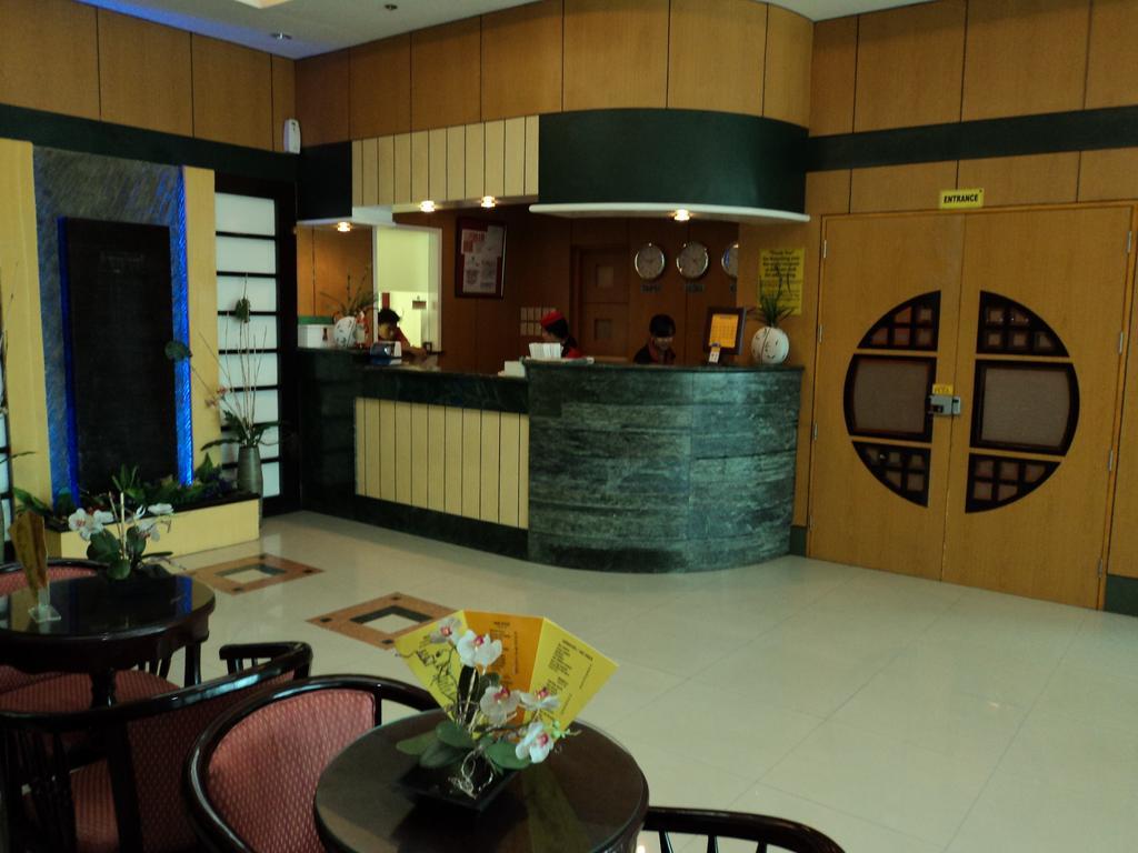 Hotel Sogo Cabanatuan Exterior foto